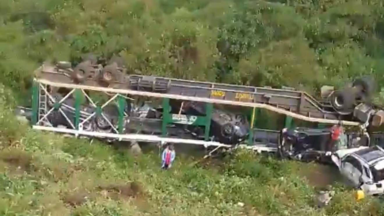 Accident scene at Mai Mahiu escarpment. PHOTO/COURTESY